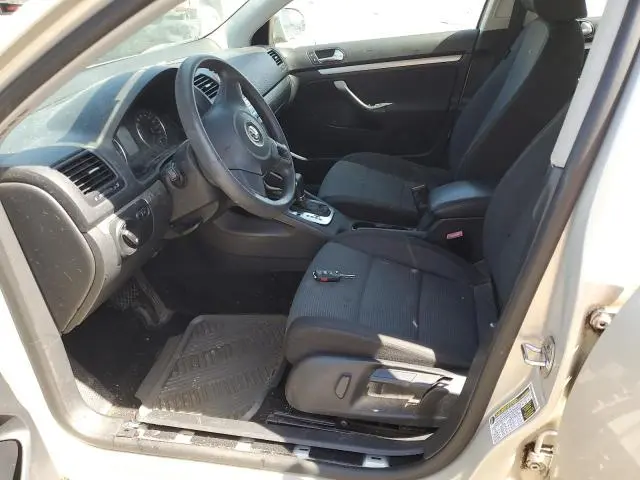 2010 VOLKSWAGEN JETTA S  