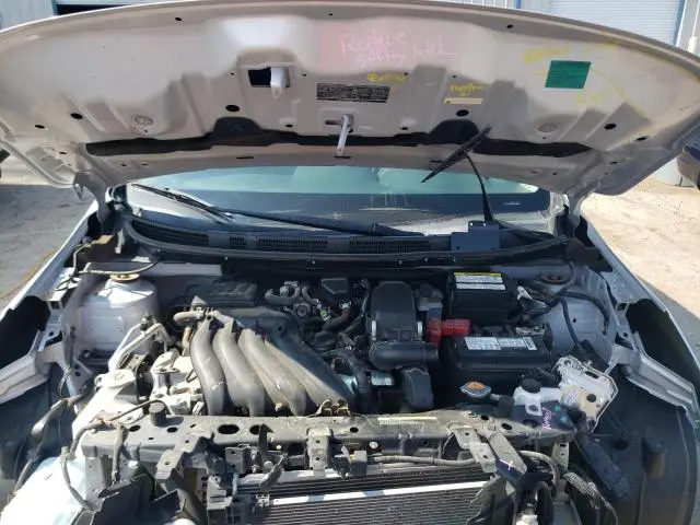 2019 NISSAN VERSA S  