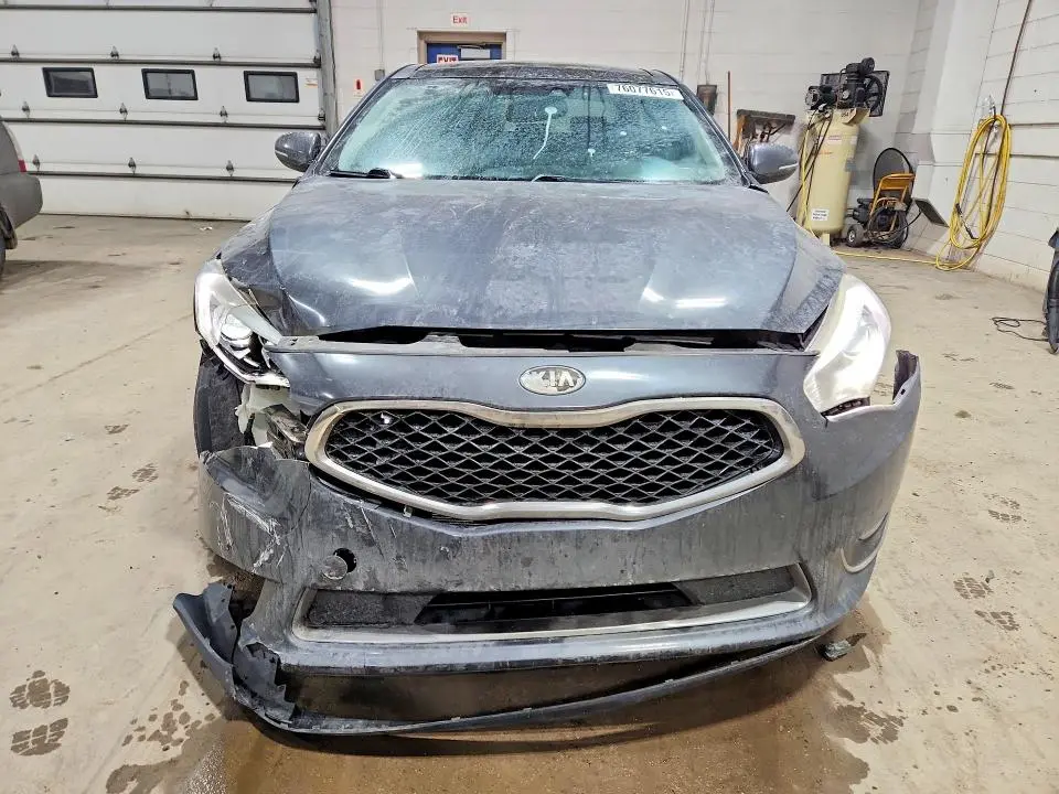2014 KIA CADENZA PREMIUM  