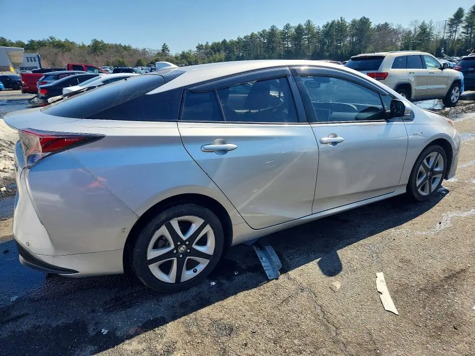 2017 TOYOTA PRIUS FOUR TOURING  