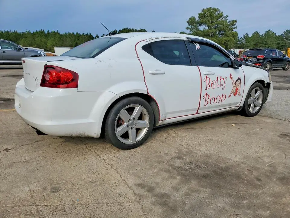 2013 DODGE AVENGER SE  