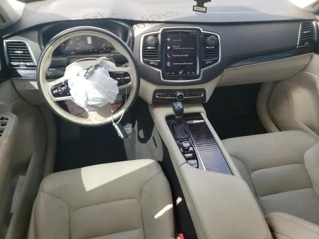 2017 VOLVO XC90 T6  