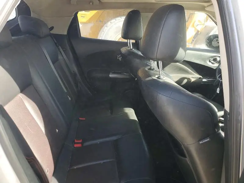 2011 NISSAN JUKE S  