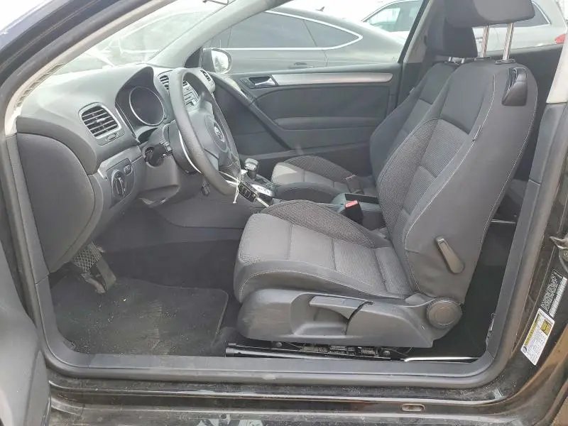 2010 VOLKSWAGEN GOLF   