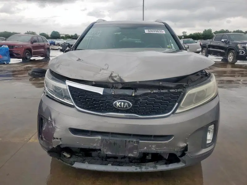 2015 KIA SORENTO LX  