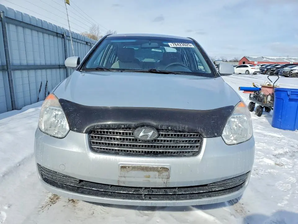 2010 HYUNDAI ACCENT GLS  