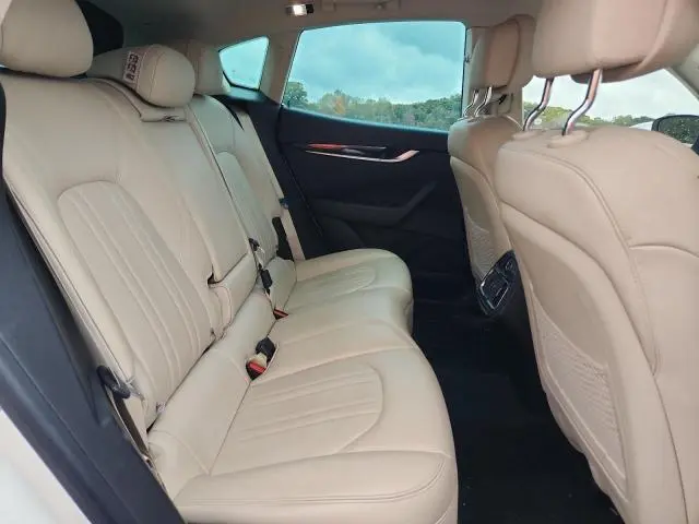 2017 MASERATI LEVANTE   