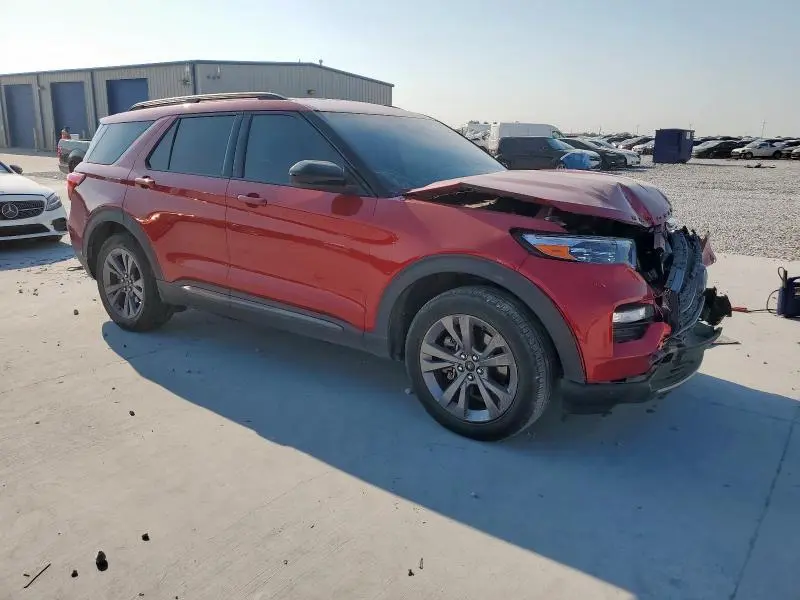 2022 FORD EXPLORER XLT  