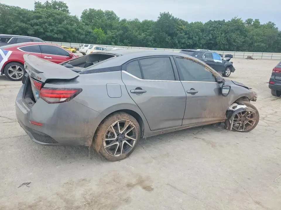 2024 NISSAN SENTRA SR  