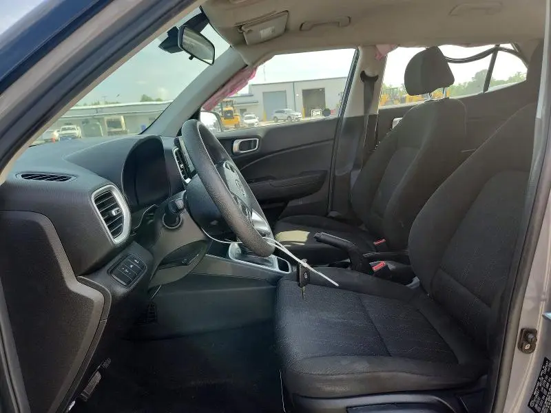 2021 HYUNDAI VENUE SE  