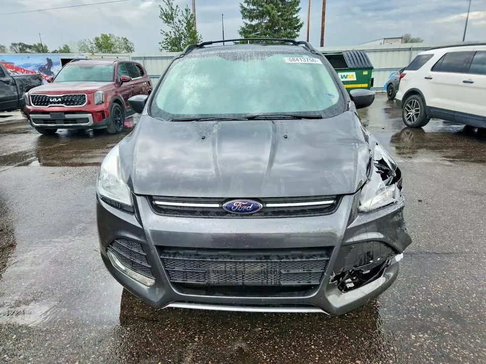 2016 FORD ESCAPE SE  