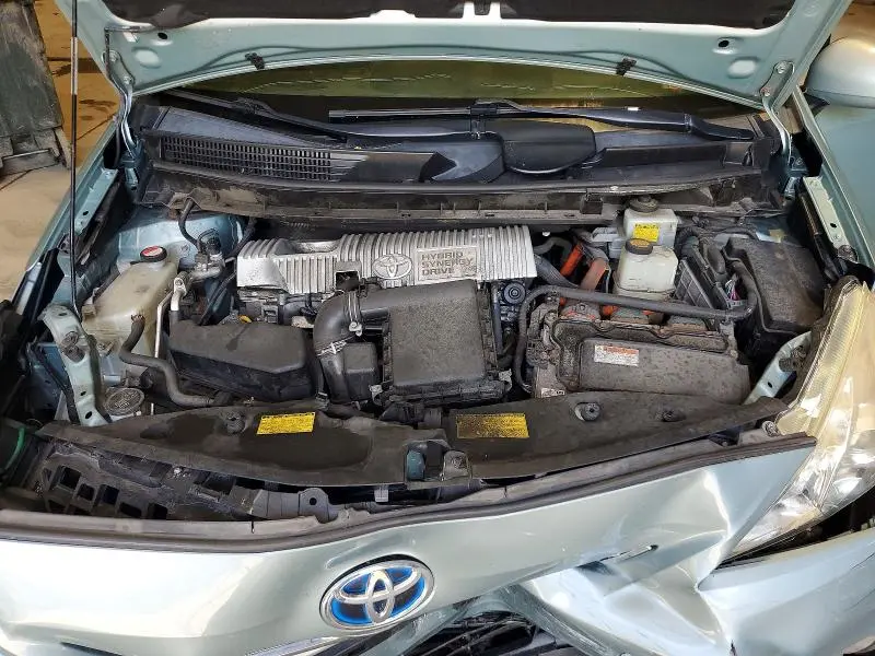 2014 TOYOTA PRIUS   
