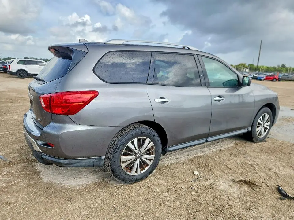 2020 NISSAN PATHFINDER SL  
