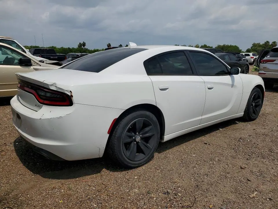 2016 DODGE CHARGER SXT  