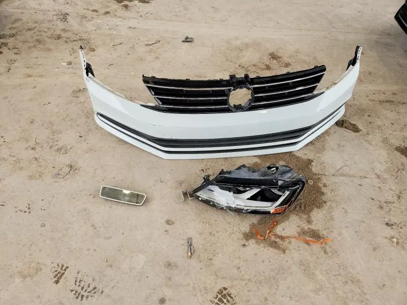 2017 VOLKSWAGEN JETTA SE  