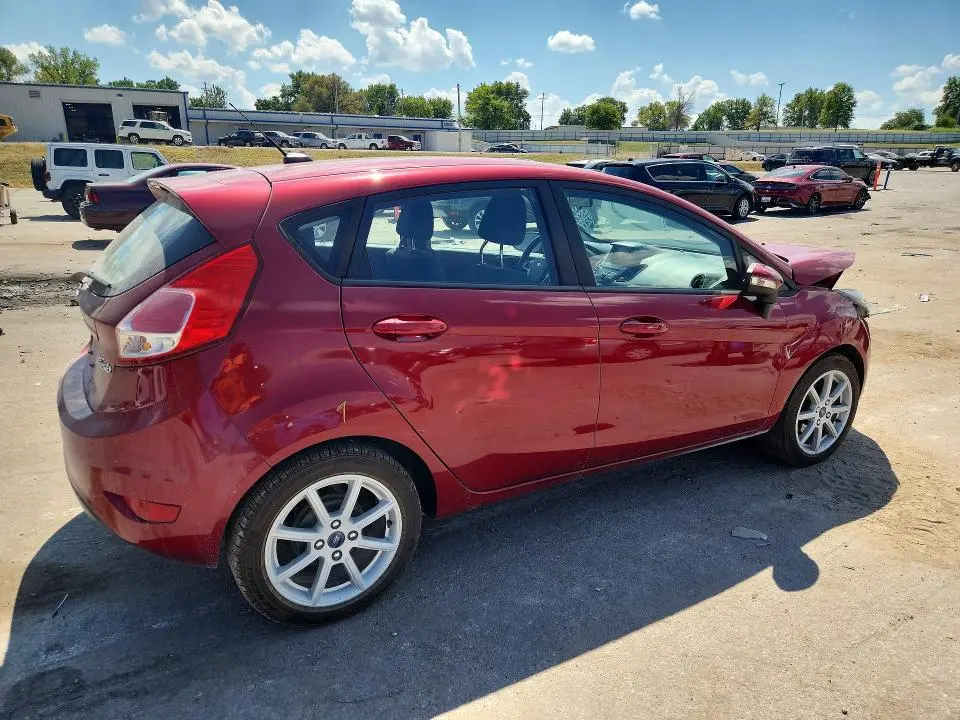 2017 FORD FIESTA SE  