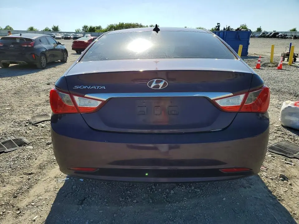 2013 HYUNDAI SONATA GLS  