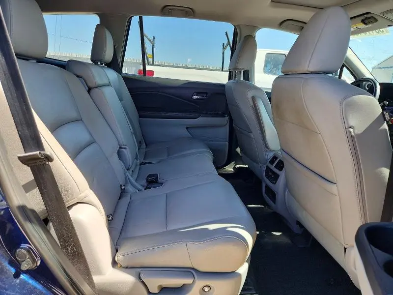 2017 HONDA PILOT EXLN  