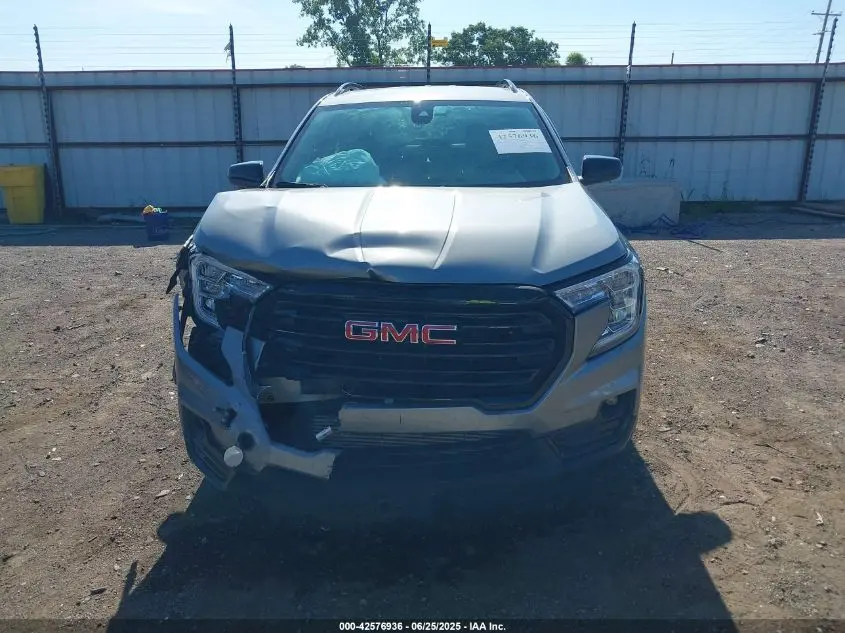 2023 GMC TERRAIN FWD SLT