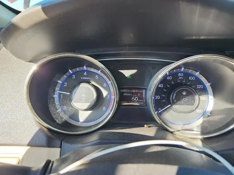 2011 HYUNDAI SONATA SE  