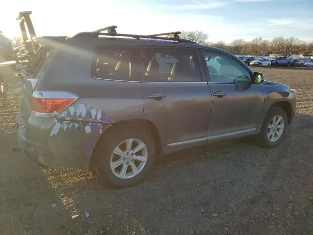2011 TOYOTA HIGHLANDER BASE  