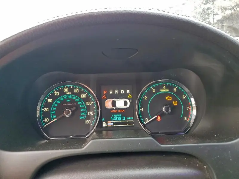 2014 JAGUAR XF   