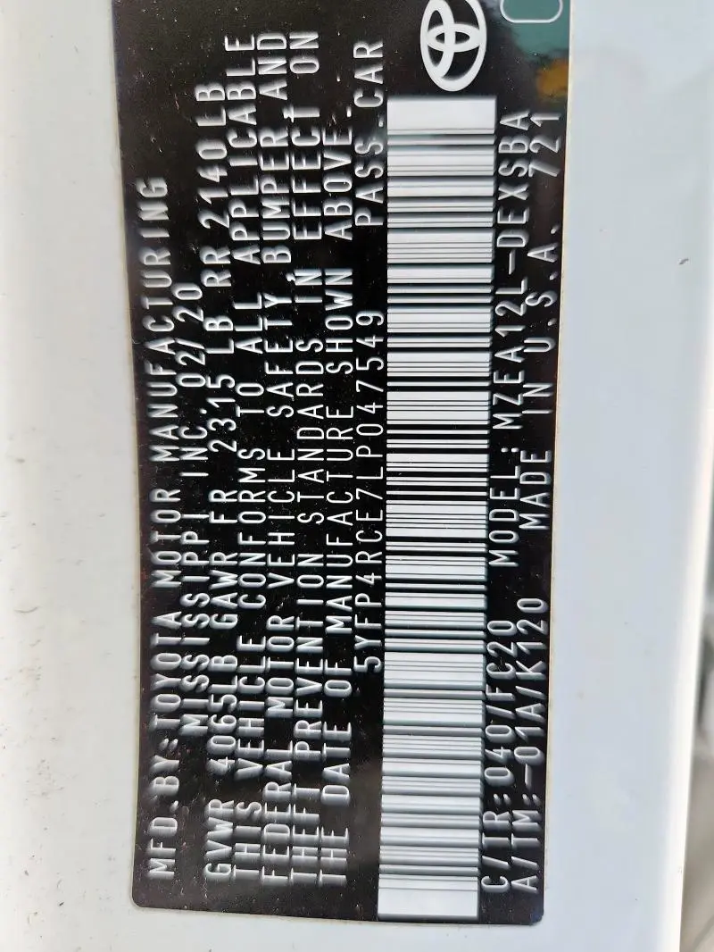 2020 TOYOTA COROLLA SE  