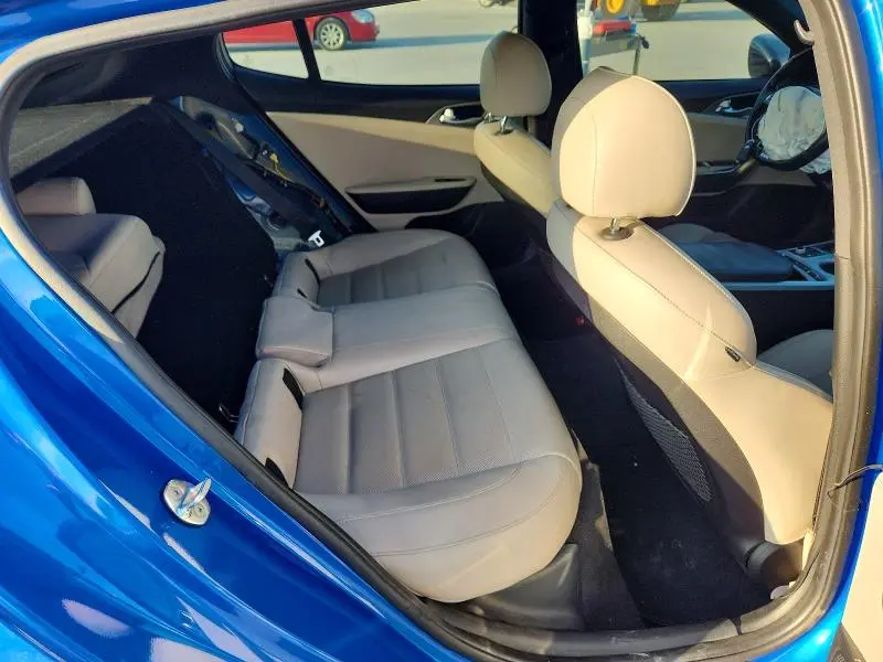 2018 KIA STINGER GT2  