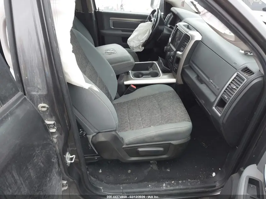 2018 RAM 1500 BIG HORN  4X4 5'7 BOX