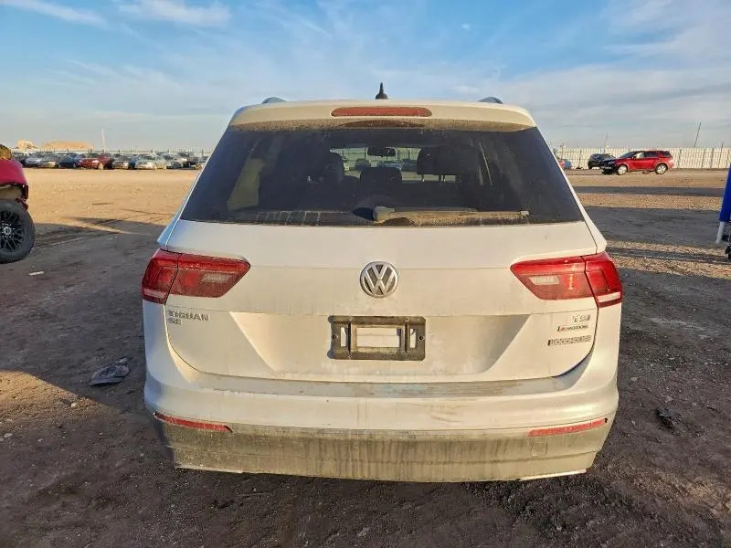 2018 VOLKSWAGEN TIGUAN SE  