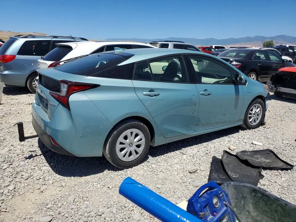 2019 TOYOTA PRIUS LE  