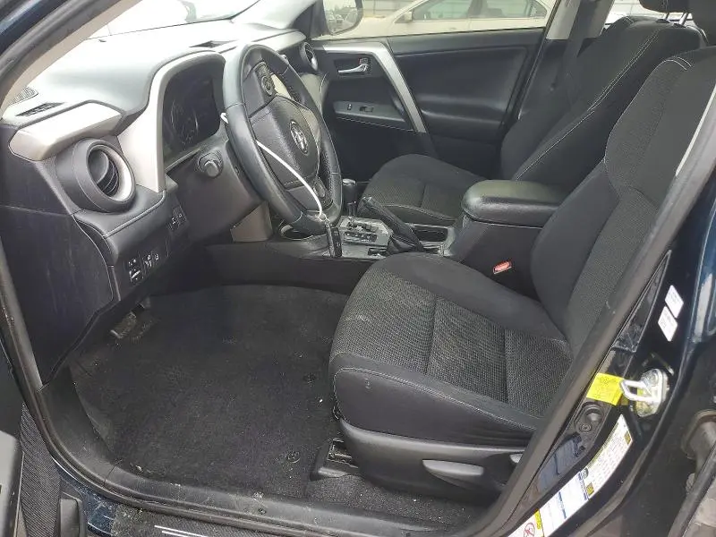 2017 TOYOTA RAV4 XLE  