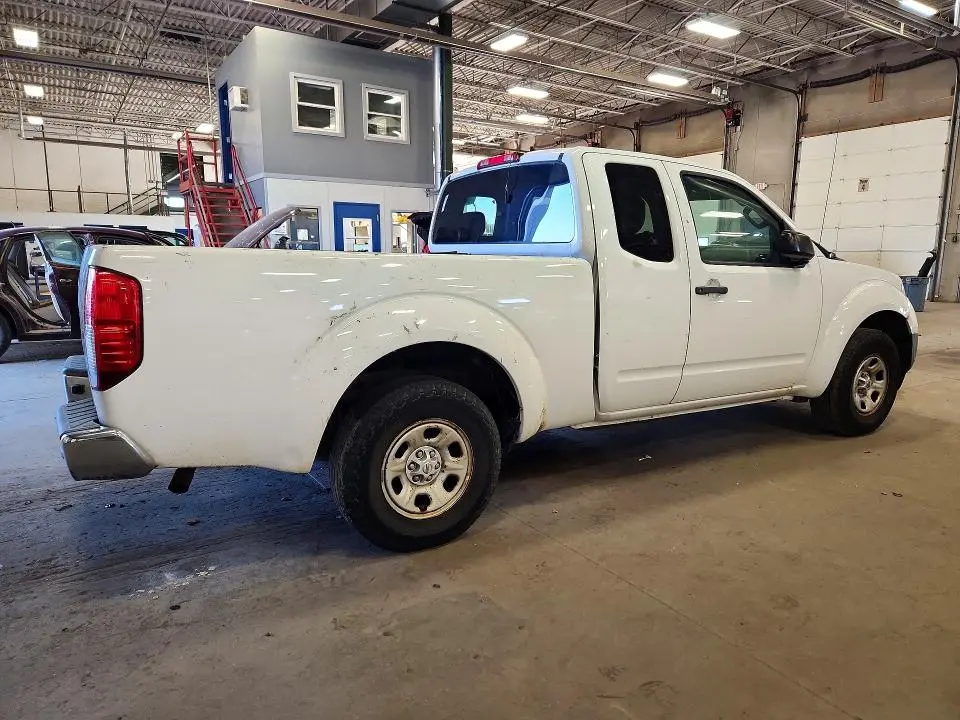 2012 NISSAN FRONTIER S  