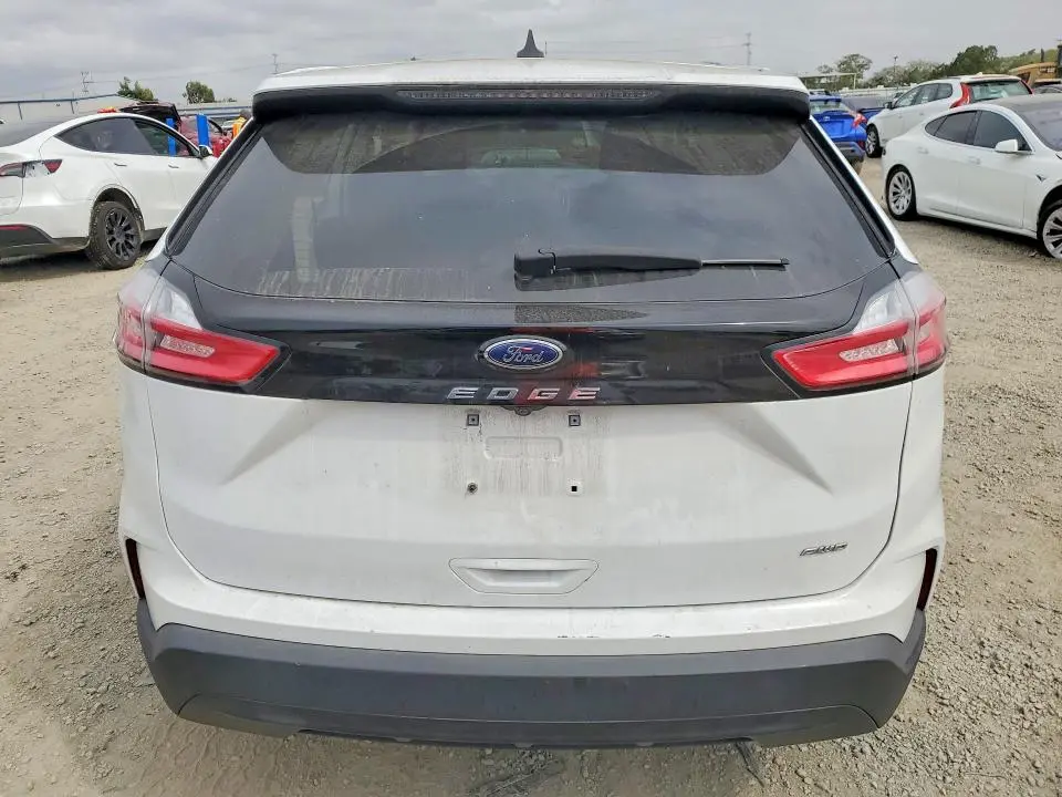 2023 FORD EDGE SE  