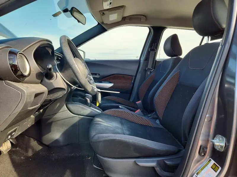 2019 NISSAN KICKS SR  