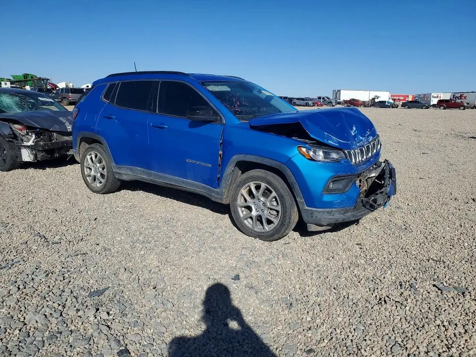 2022 JEEP COMPASS LATITUDE LUX  
