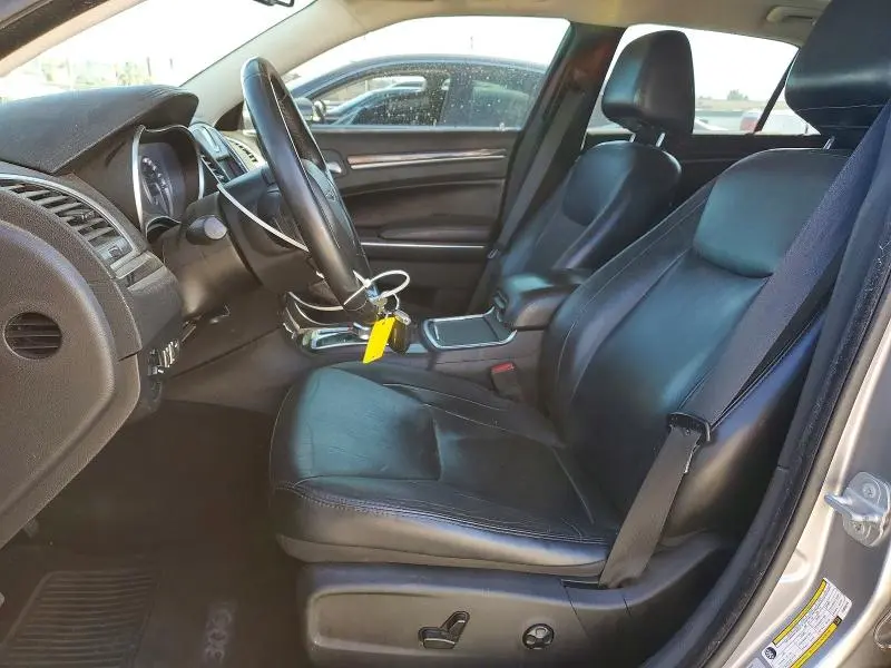 2015 CHRYSLER 300 LIMITED  