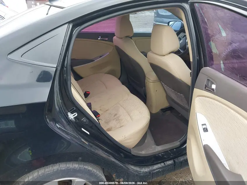 2013 HYUNDAI ACCENT GLS