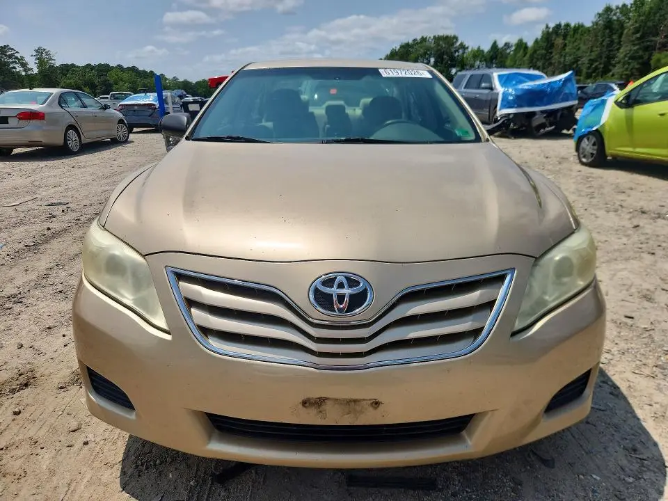 2011 TOYOTA CAMRY LE  
