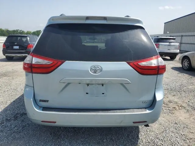 2015 TOYOTA SIENNA LE  