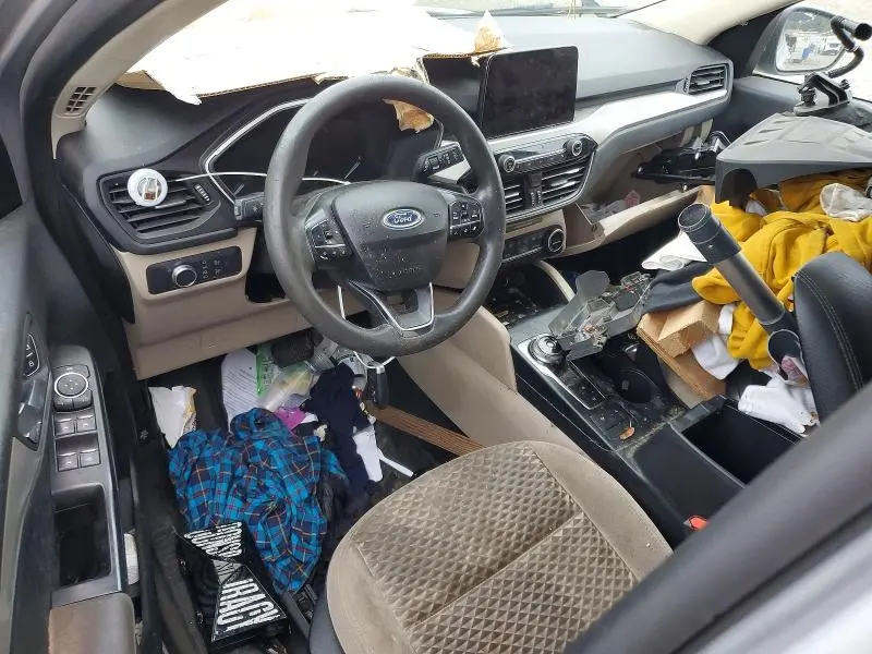 2020 FORD ESCAPE SE  