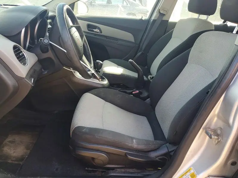 2011 CHEVROLET CRUZE LS  