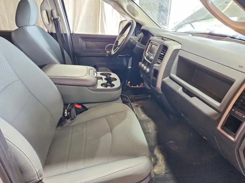 2015 RAM 1500 ST  