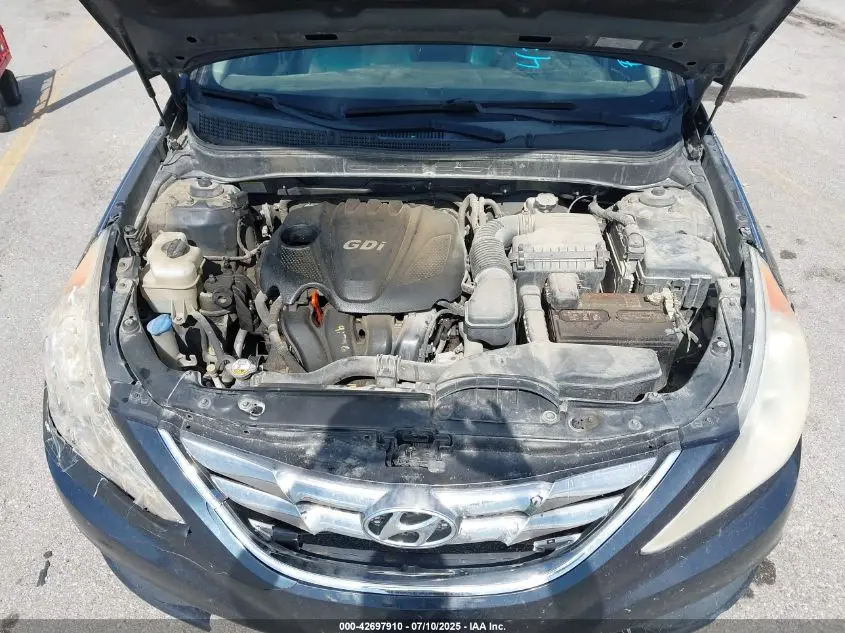 2013 HYUNDAI SONATA SE