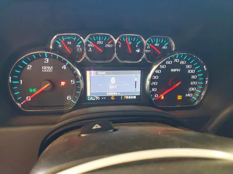 2015 CHEVROLET SUBURBAN C1500 LS  