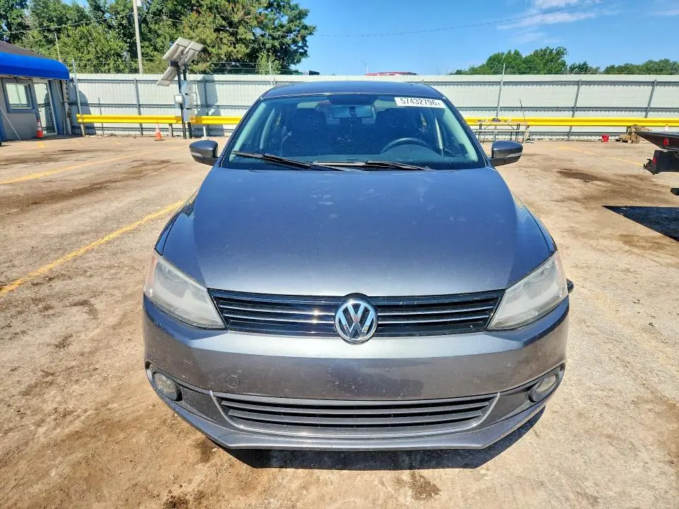 2013 VOLKSWAGEN JETTA TDI  