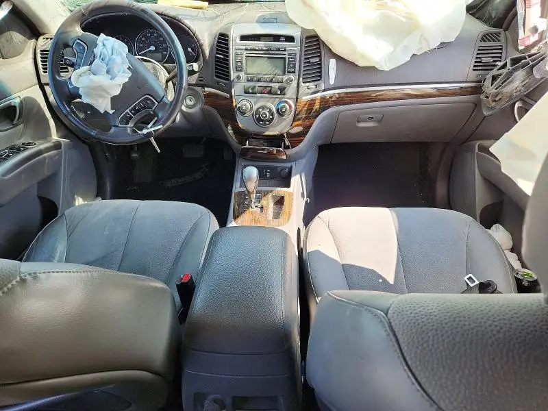 2012 HYUNDAI SANTA FE SE  