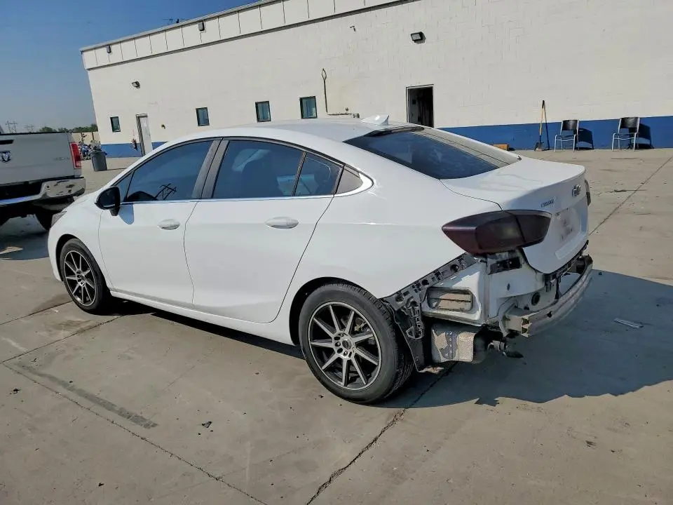 2017 CHEVROLET CRUZE LT  