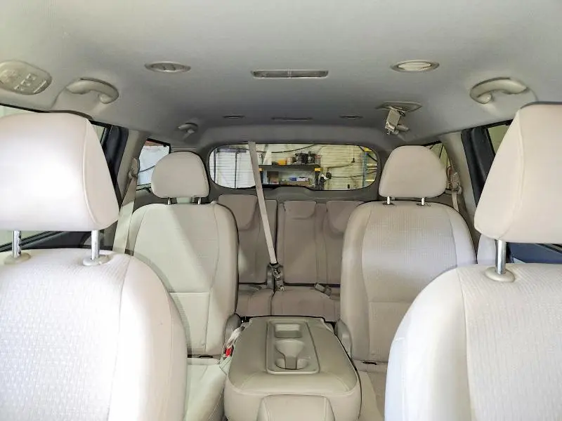 2016 KIA SEDONA LX  