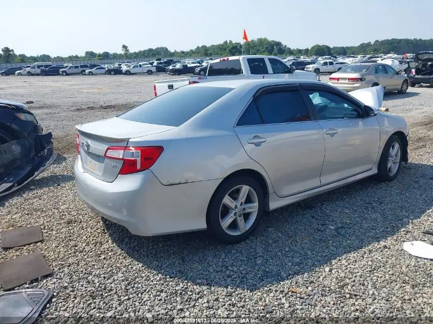 2013 TOYOTA CAMRY SE